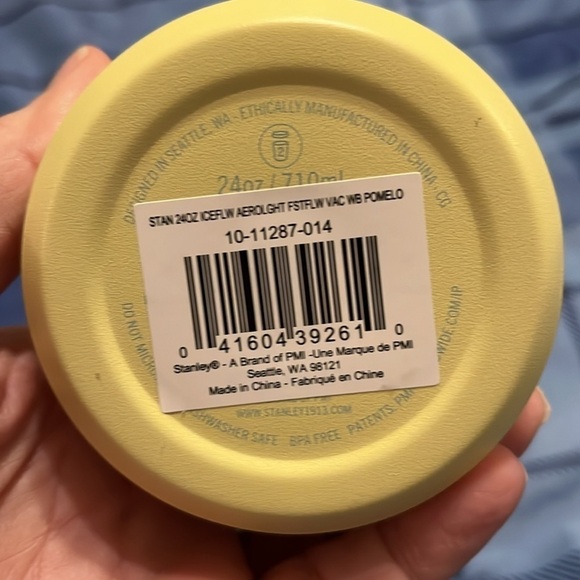 NWT Stanley 24oz Aerolight ICEFLOW BOTTLE  w/fast flow lid - Picture 5 of 5